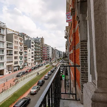 Huswell - Belle Epoque Near The Beach Апартаменты *