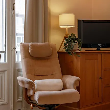 Huswell - Belle Epoque Near The Beach Апартаменты *